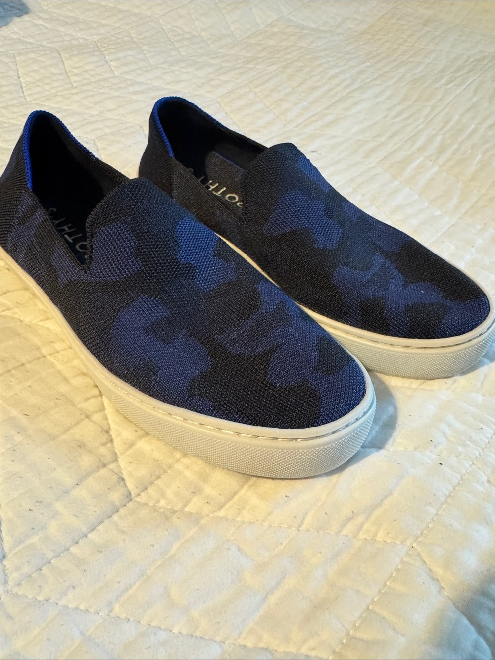 Rothy’s Midnight Camo Sneakers- 🦄 Retired & Rare Style- size 8 EUC